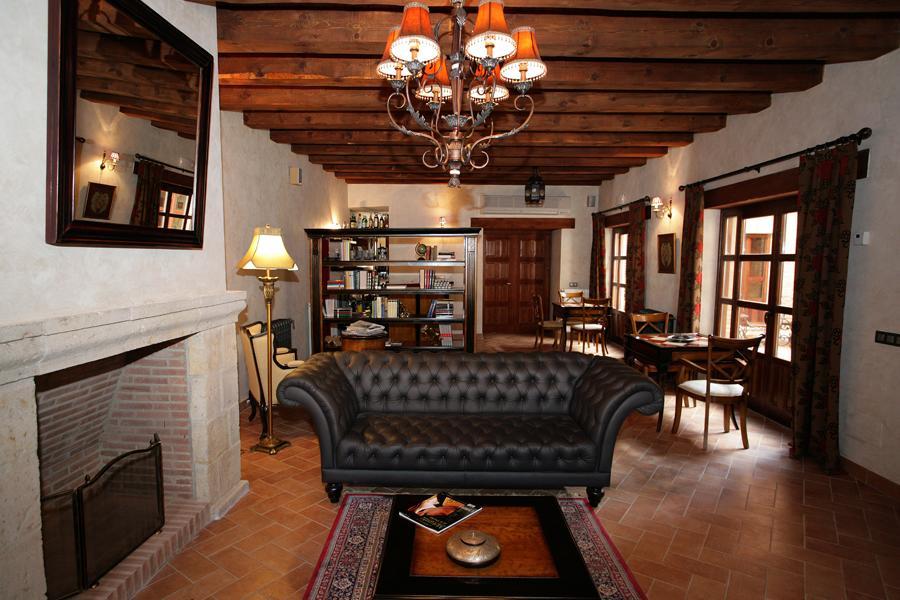 Posada Los Condestables Hotel & Spa Villalpando Exterior photo