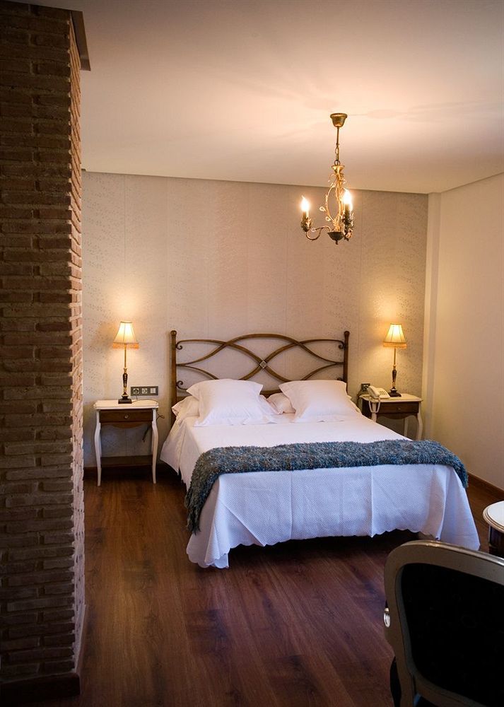 Posada Los Condestables Hotel & Spa Villalpando Exterior photo