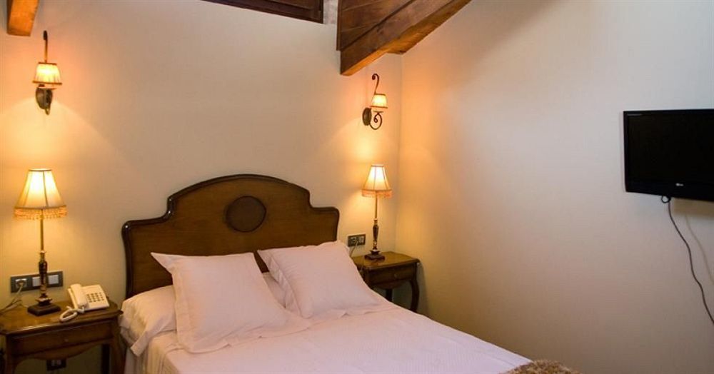 Posada Los Condestables Hotel & Spa Villalpando Exterior photo